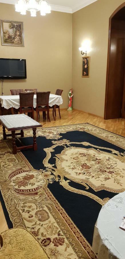 Gulluoglu Royal Suite Luxury Apartment Баку Екстериор снимка