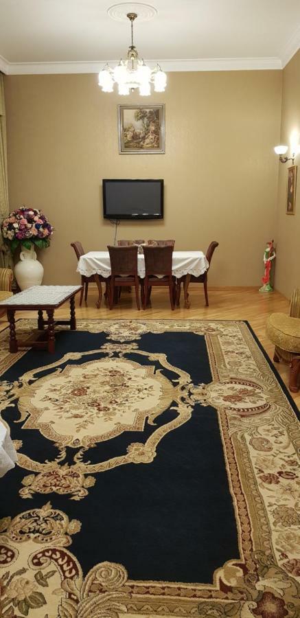 Gulluoglu Royal Suite Luxury Apartment Баку Екстериор снимка
