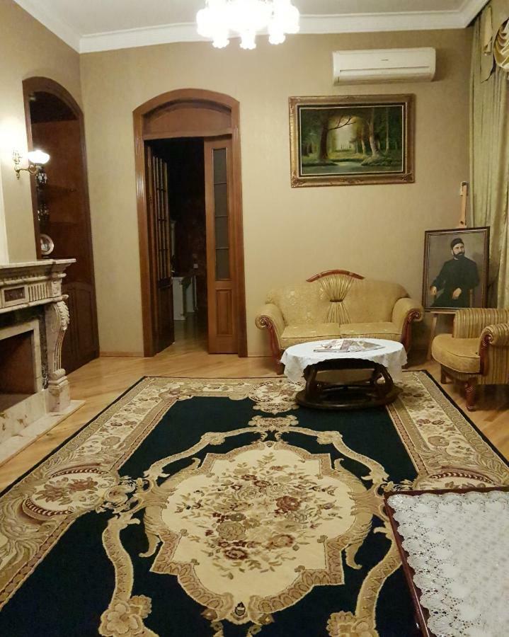 Gulluoglu Royal Suite Luxury Apartment Баку Екстериор снимка