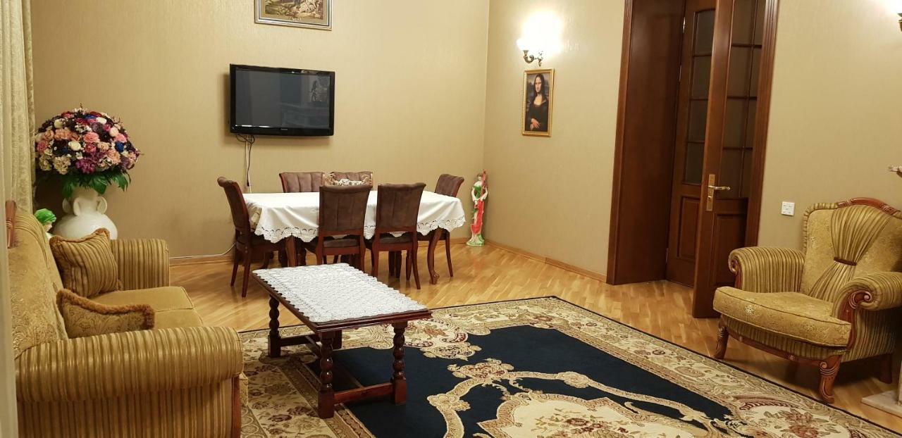 Gulluoglu Royal Suite Luxury Apartment Баку Екстериор снимка