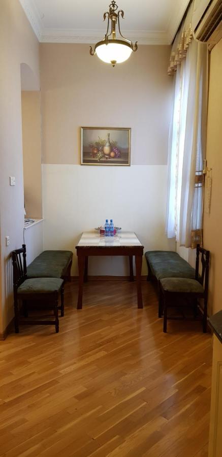 Gulluoglu Royal Suite Luxury Apartment Баку Екстериор снимка