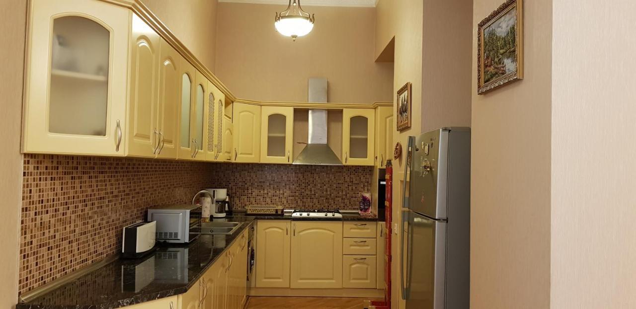 Gulluoglu Royal Suite Luxury Apartment Баку Екстериор снимка