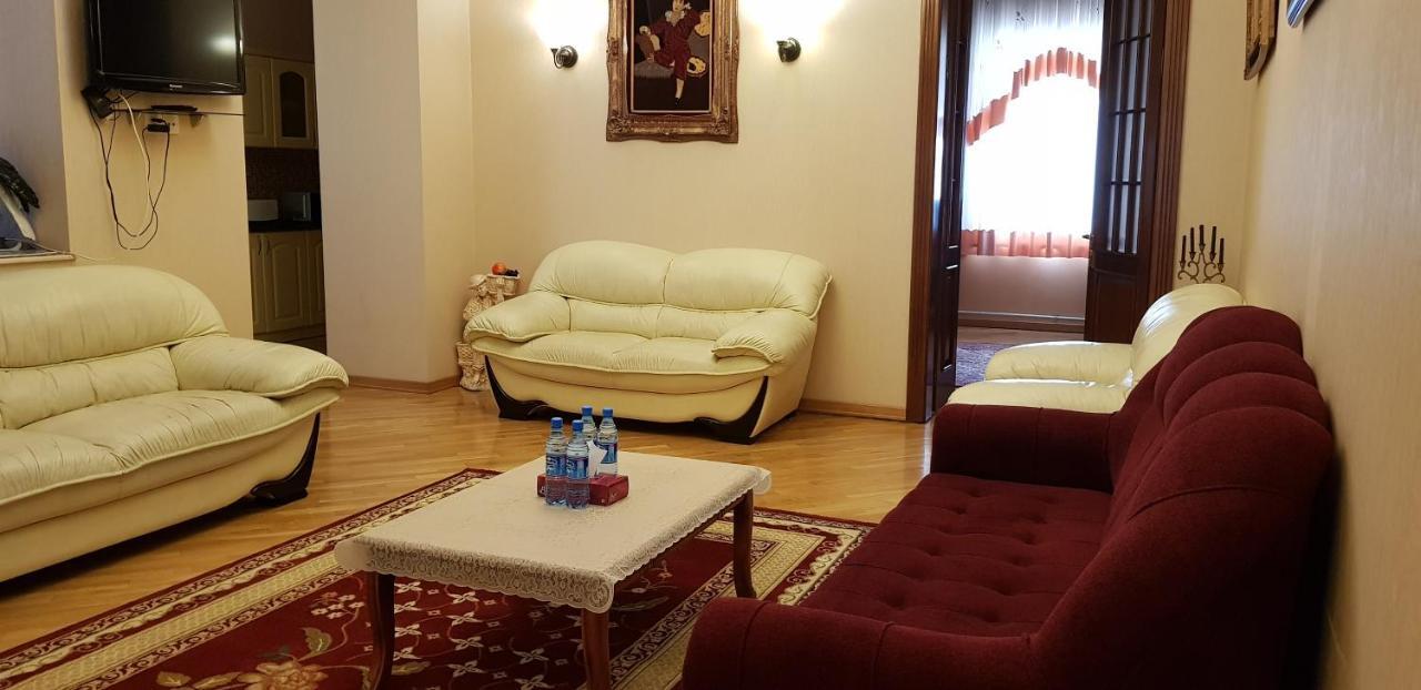 Gulluoglu Royal Suite Luxury Apartment Баку Екстериор снимка