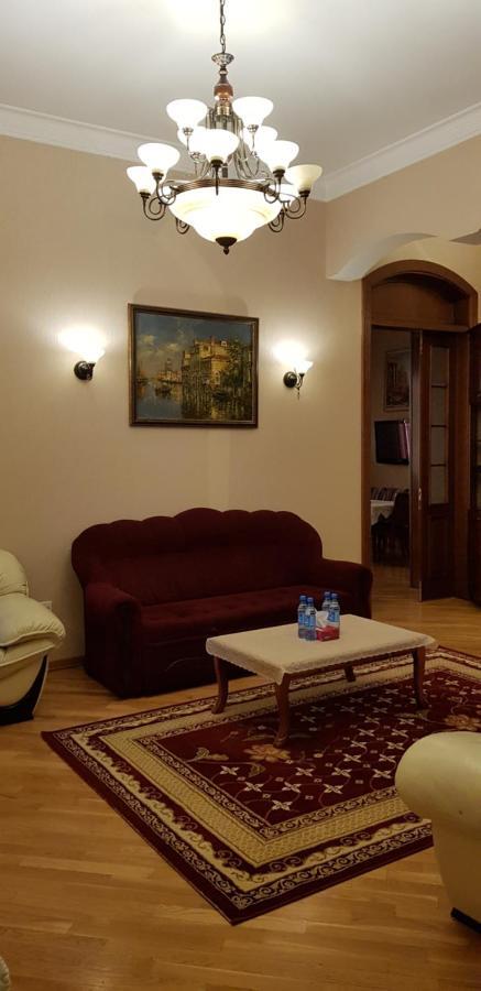 Gulluoglu Royal Suite Luxury Apartment Баку Екстериор снимка