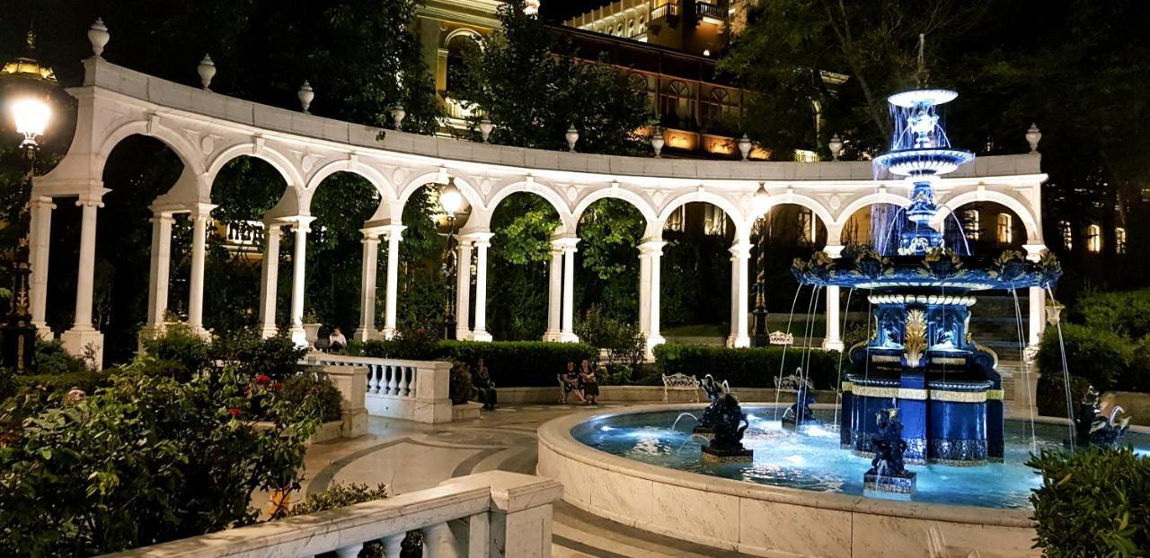 Gulluoglu Royal Suite Luxury Apartment Баку Екстериор снимка